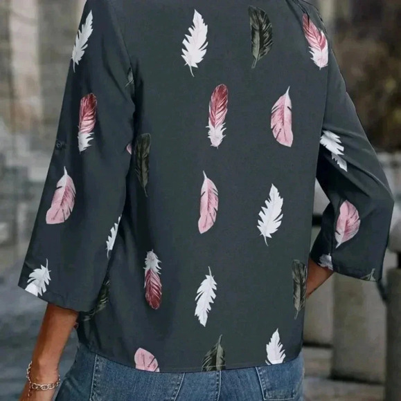 Feather Print Roll Tab Sleeve Blouse - Picture 4 of 4